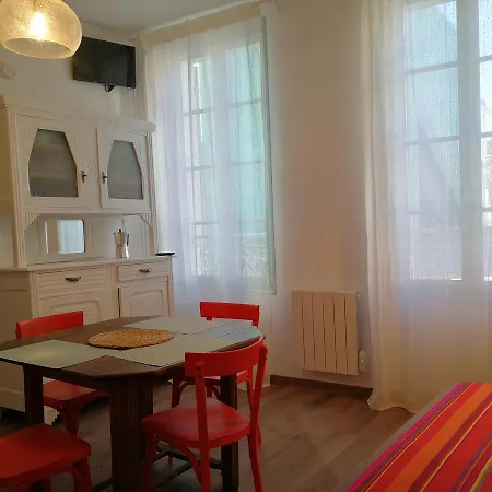 La Loge Du Theatre -
